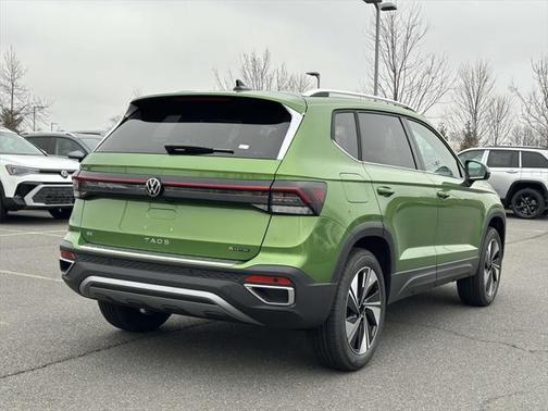 2025 Volkswagen Taos 1.5T SE