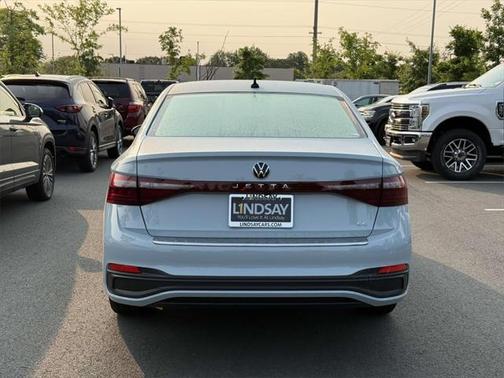2025 Volkswagen Jetta 1.5T SE