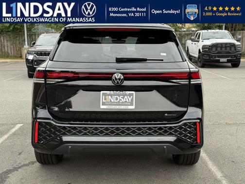 2025 Volkswagen Tiguan 2.0T SE R-Line Black 4MOTION
