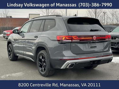 2025 Volkswagen Atlas 2.0T Peak Edition