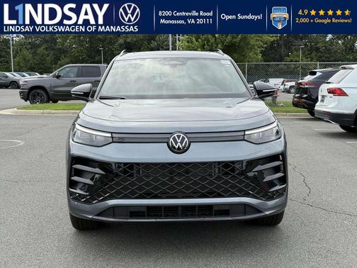 2025 Volkswagen Tiguan 2.0T SE R-Line Black 4MOTION
