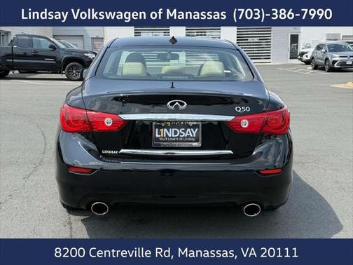 2015 INFINITI Q50 Premium