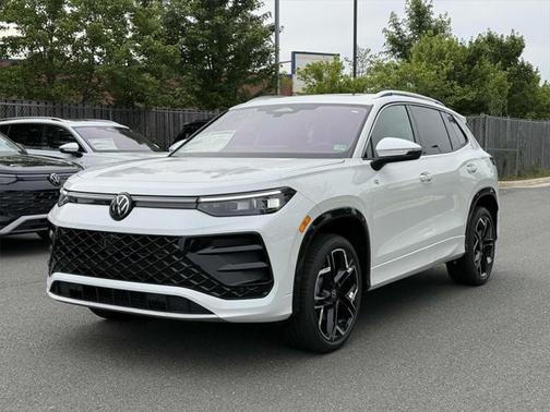 2025 Volkswagen Tiguan 2.0T SEL R-Line 4MOTION