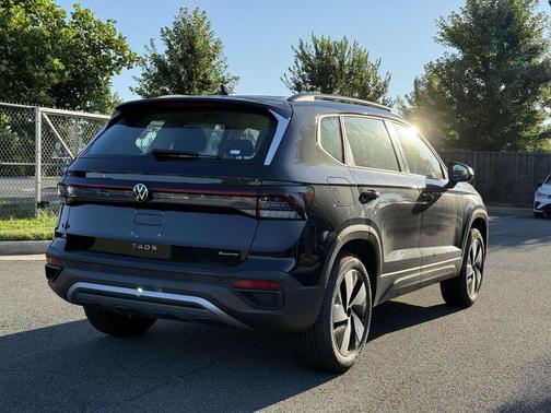 2025 Volkswagen Taos 1.5T S