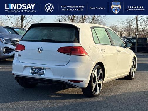 2017 Volkswagen Golf GTI 2.0T SE 4-Door