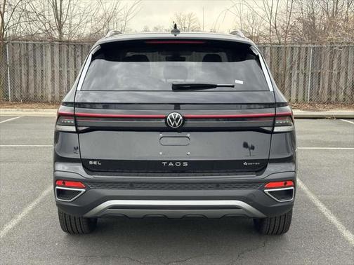 2025 Volkswagen Taos 1.5T SEL