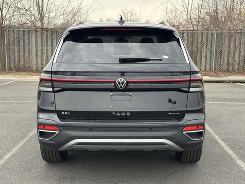 2025 Volkswagen Taos 1.5T SEL