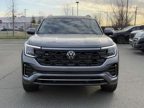 2025 Volkswagen Atlas 2.0T SEL Premium R-Line 4MOTION