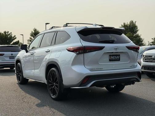 2024 Toyota Highlander XSE