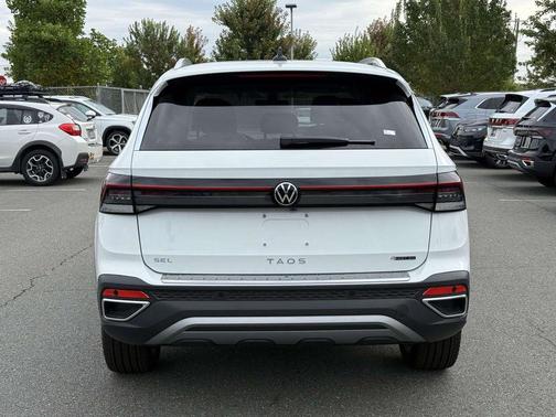 2025 Volkswagen Taos 1.5T SEL