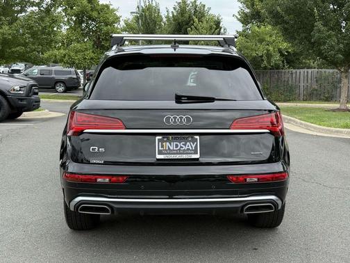 2022 Audi Q5 45 S line Premium Plus