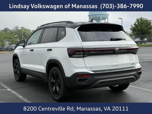 2025 Volkswagen Taos 1.5T SE Black