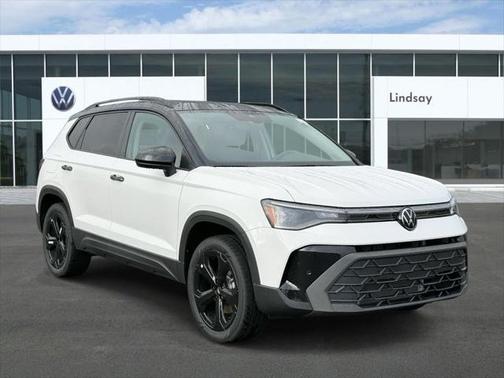 2025 Volkswagen Taos 1.5T SE Black