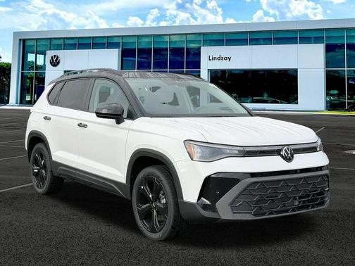 2025 Volkswagen Taos 1.5T SE Black