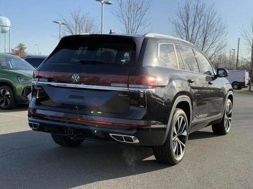 2025 Volkswagen Atlas 2.0T SEL Premium R-Line 4MOTION