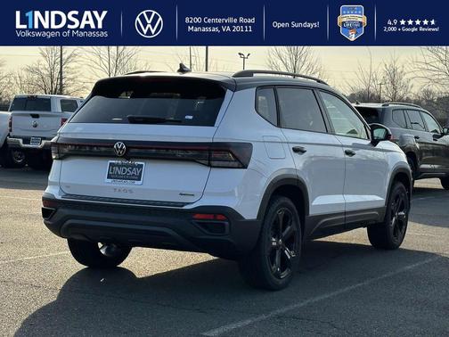 2025 Volkswagen Taos 1.5T SE Black