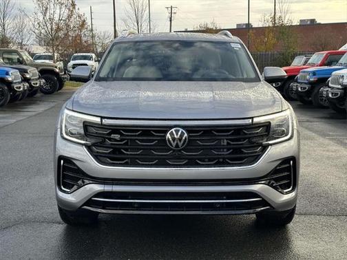 2025 Volkswagen Atlas 2.0T SEL Premium R-Line 4MOTION