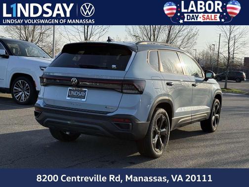 2025 Volkswagen Taos 1.5T SE Black
