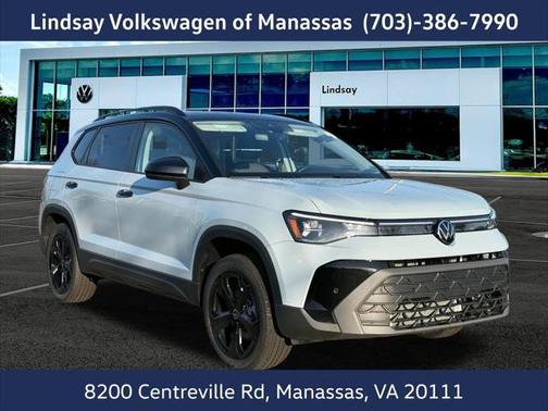 2025 Volkswagen Taos 1.5T SE Black
