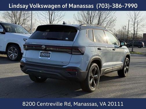 2025 Volkswagen Taos 1.5T SE Black