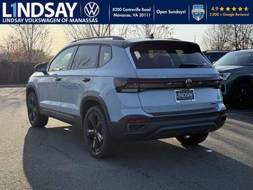 2025 Volkswagen Taos 1.5T SE Black