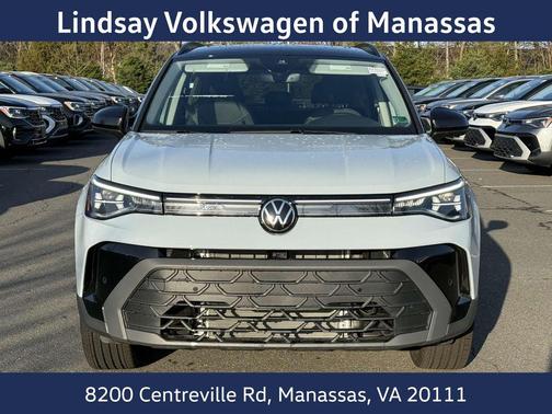 2025 Volkswagen Taos 1.5T SE Black