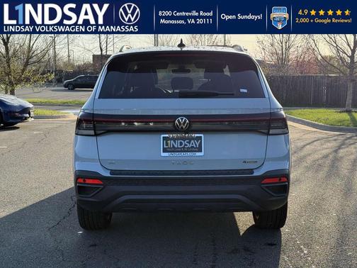 2025 Volkswagen Taos 1.5T SE Black