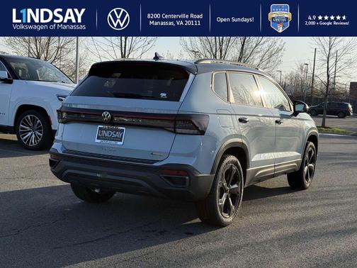2025 Volkswagen Taos 1.5T SE Black