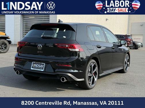 2025 Volkswagen Golf GTI 2.0T SE DSG