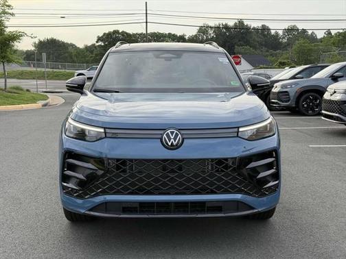 2025 Volkswagen Tiguan 2.0T SE R-Line Black 4MOTION