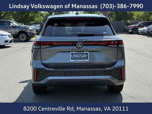 2025 Volkswagen Tiguan 2.0T SE R-Line Black 4MOTION