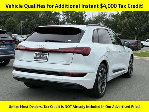 2022 Audi e-tron Premium