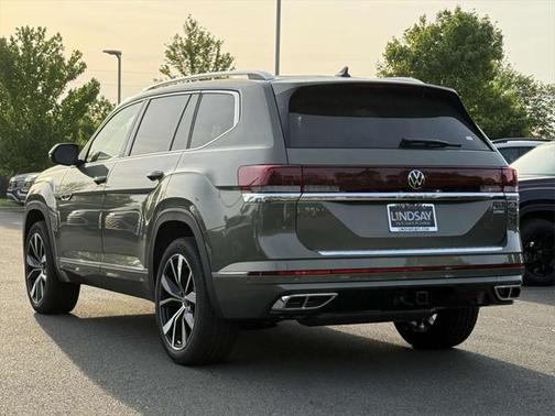 2025 Volkswagen Atlas 2.0T SEL Premium R-Line 4MOTION