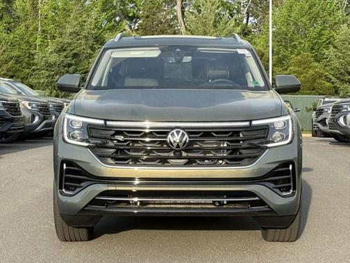 2025 Volkswagen Atlas 2.0T SEL Premium R-Line 4MOTION
