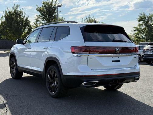 2026 Volkswagen Atlas 2.0T SE w/Technology 4MOTION