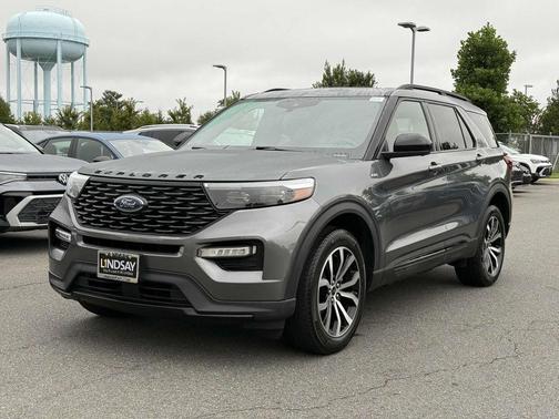2022 Ford Explorer ST-Line