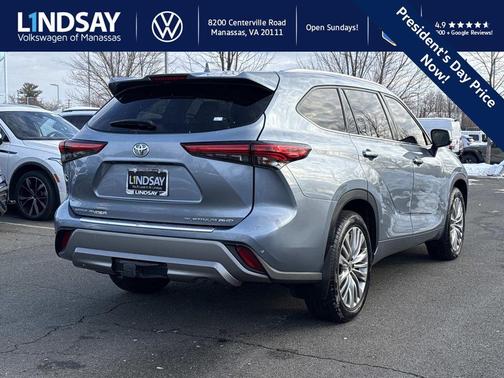 2022 Toyota Highlander Platinum