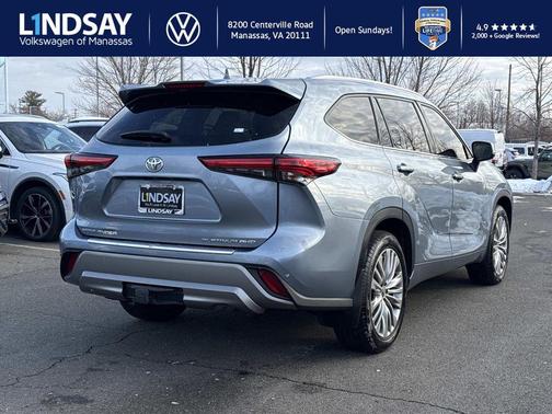 2022 Toyota Highlander Platinum