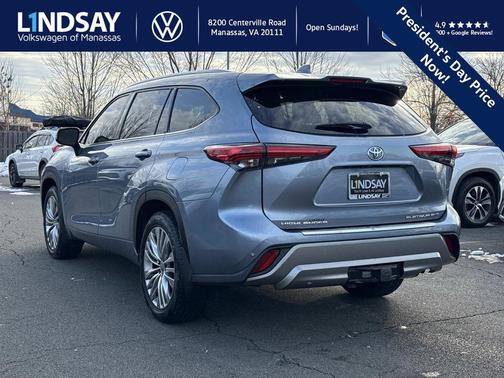2022 Toyota Highlander Platinum