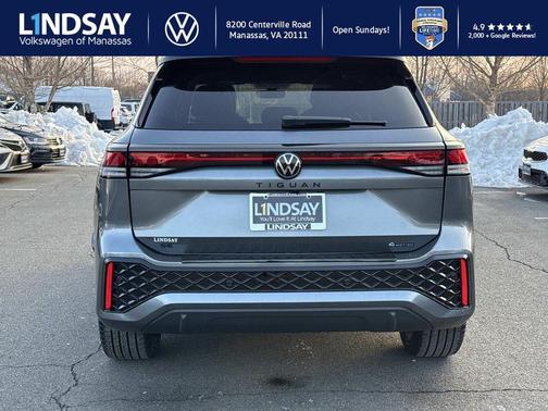 2025 Volkswagen Tiguan 2.0T SE R-Line Black 4MOTION