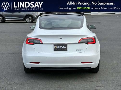 Deep Blue Metallic 2022 Tesla Model 3 Long Range