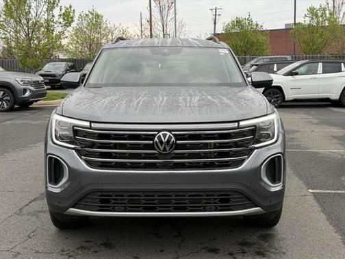 2025 Volkswagen Atlas 2.0T SE w/Technology 4MOTION