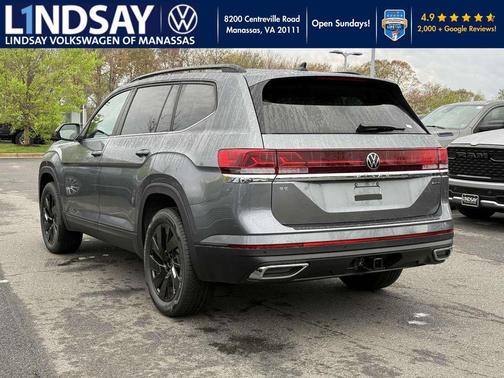 2025 Volkswagen Atlas 2.0T SE w/Technology 4MOTION