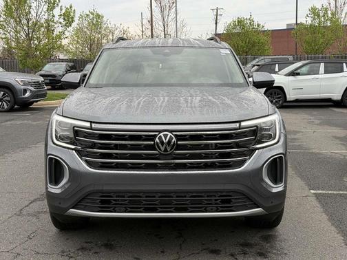 2025 Volkswagen Atlas 2.0T SE w/Technology 4MOTION