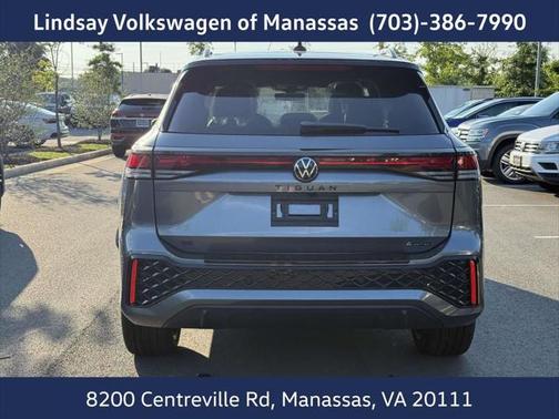 2025 Volkswagen Tiguan 2.0T SE R-Line Black 4MOTION