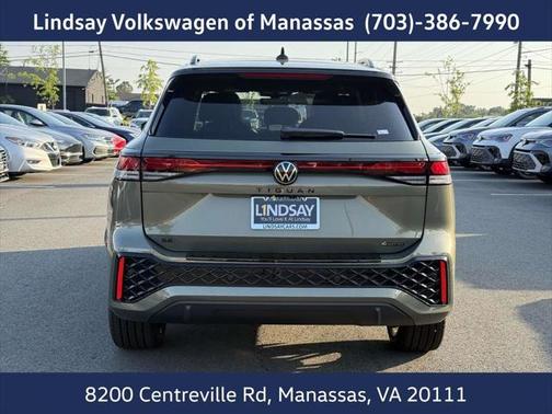 2025 Volkswagen Tiguan 2.0T SE R-Line Black 4MOTION