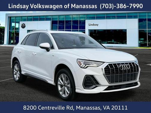 2024 Audi Q3 45 S line Premium Plus