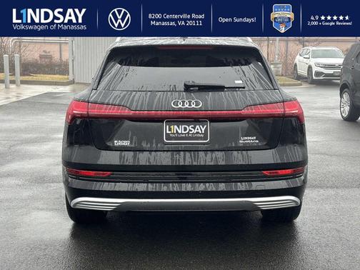 2022 Audi e-tron Premium