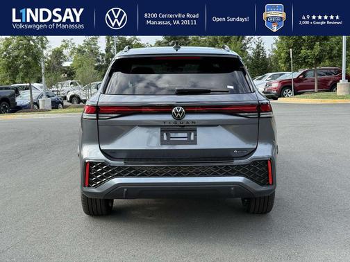 2025 Volkswagen Tiguan 2.0T SE R-Line Black 4MOTION