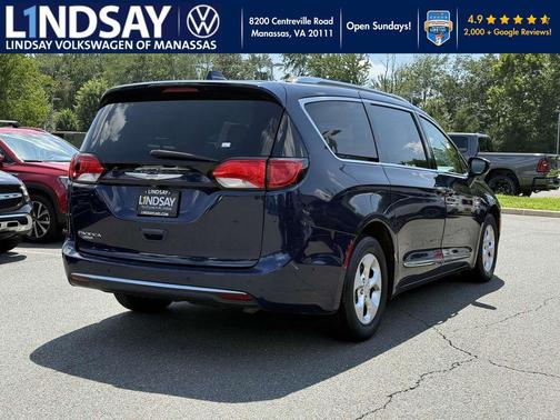 2017 Chrysler Pacifica Touring-L